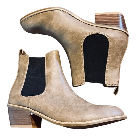 New without box roolee chase Chelsea boots - Picture 3 of 7